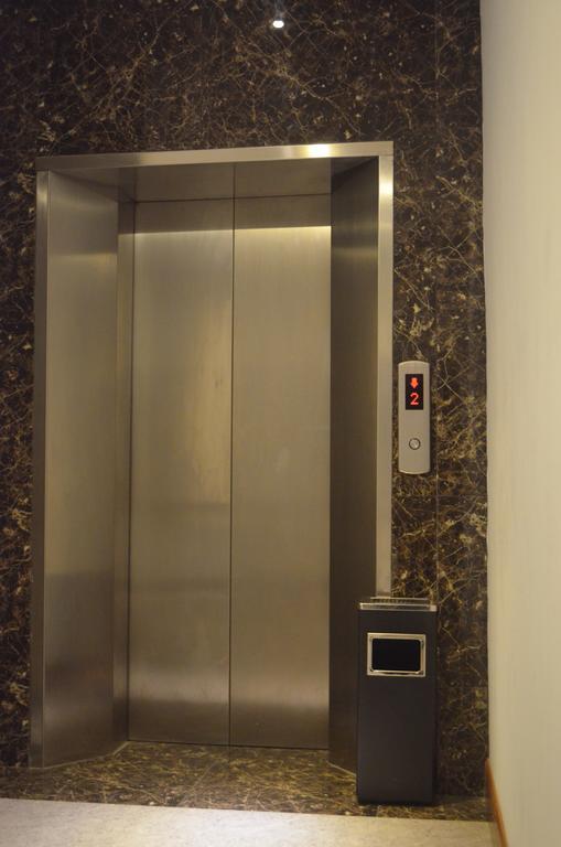 Mustika Gajah Mada Hotel Jakarta Extérieur photo