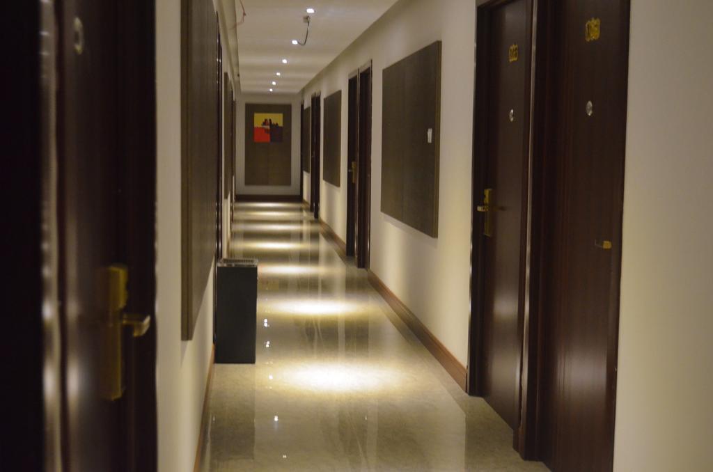 Mustika Gajah Mada Hotel Jakarta Extérieur photo