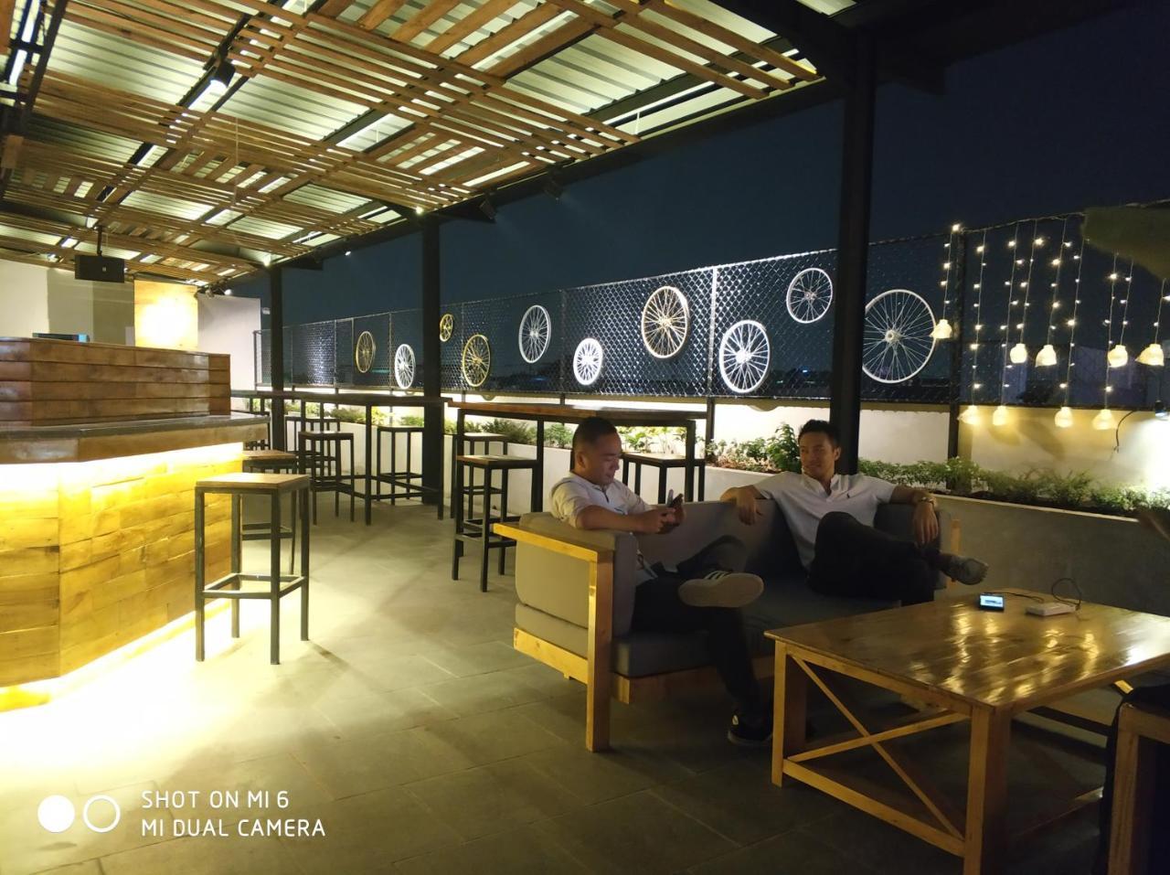 Mustika Gajah Mada Hotel Jakarta Extérieur photo