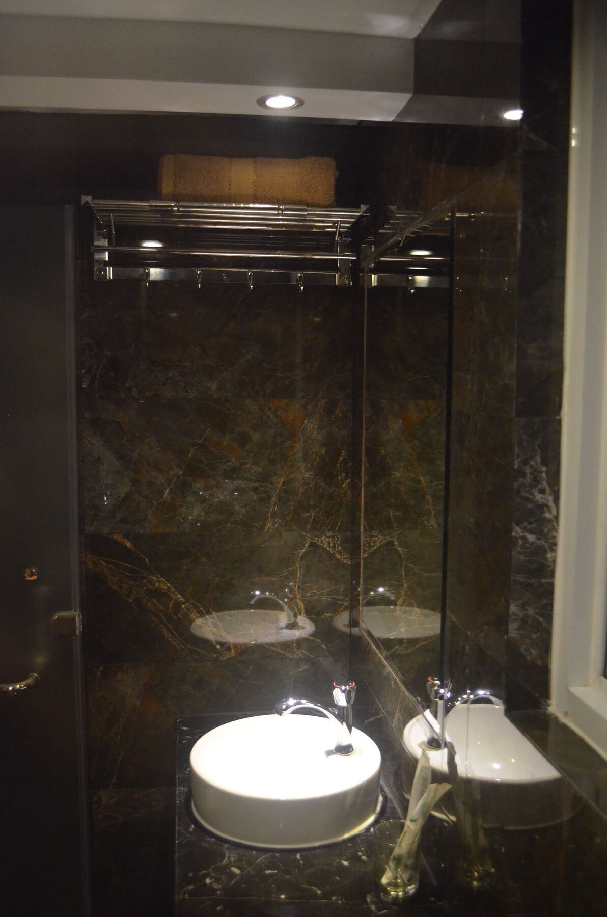 Mustika Gajah Mada Hotel Jakarta Extérieur photo